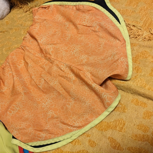 Nike dri-fit running shorts, size s/m - Picture 4 of 6